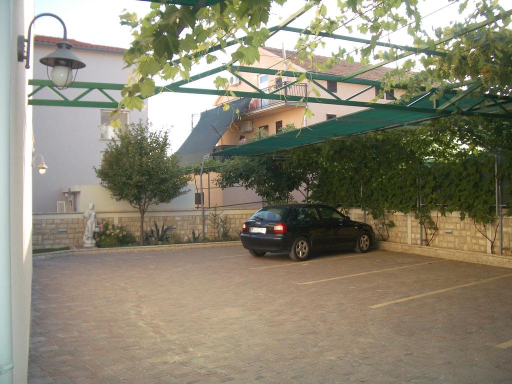 Guest House As โวดีเซ ภายนอก รูปภาพ