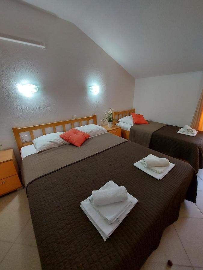 Guest House As โวดีเซ ภายนอก รูปภาพ