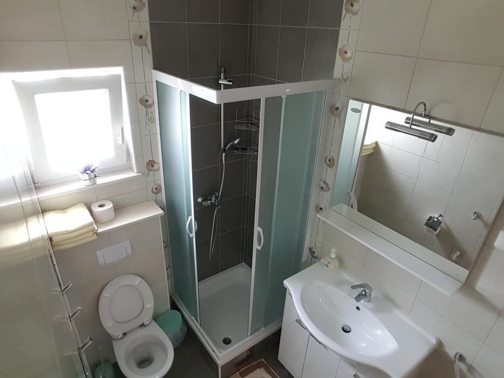 Guest House As โวดีเซ ภายนอก รูปภาพ